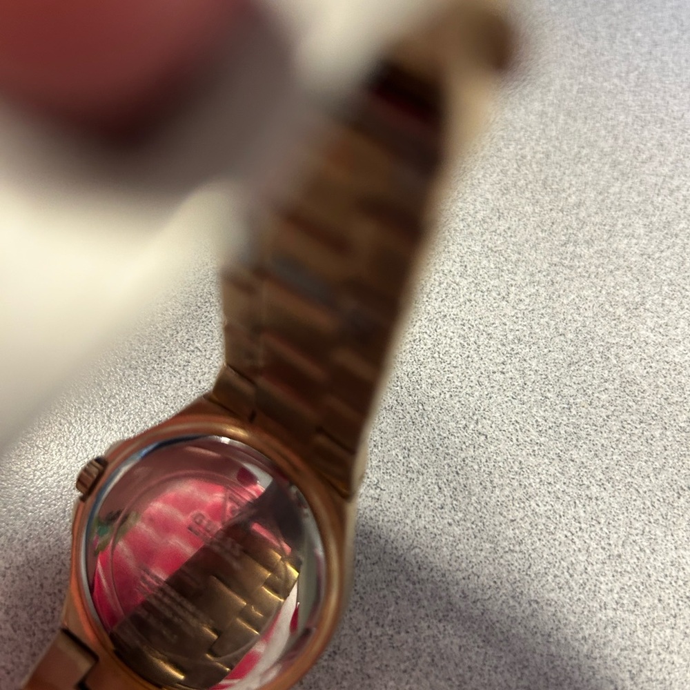 GUESS Watch - Picture 6 of 7